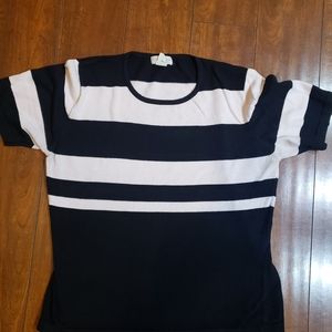 Yarnworks Large Short Sleeve Top